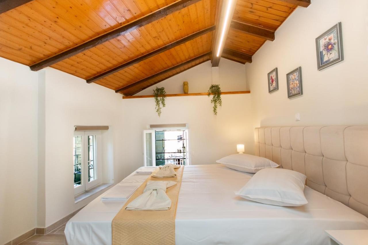 Odisseus Old Town Apartment Corfu  외부 사진